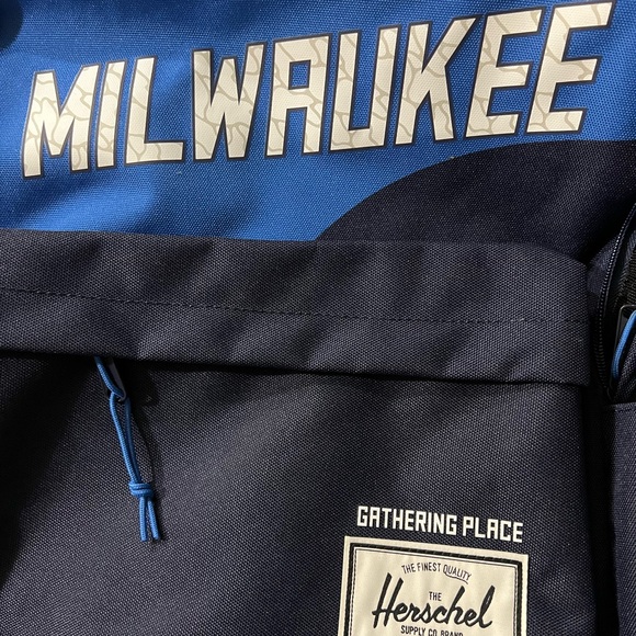 Herschel Milwaukee Bucks Limited City Edition XL Classic Backpack bag basketball - Picture 4 of 8